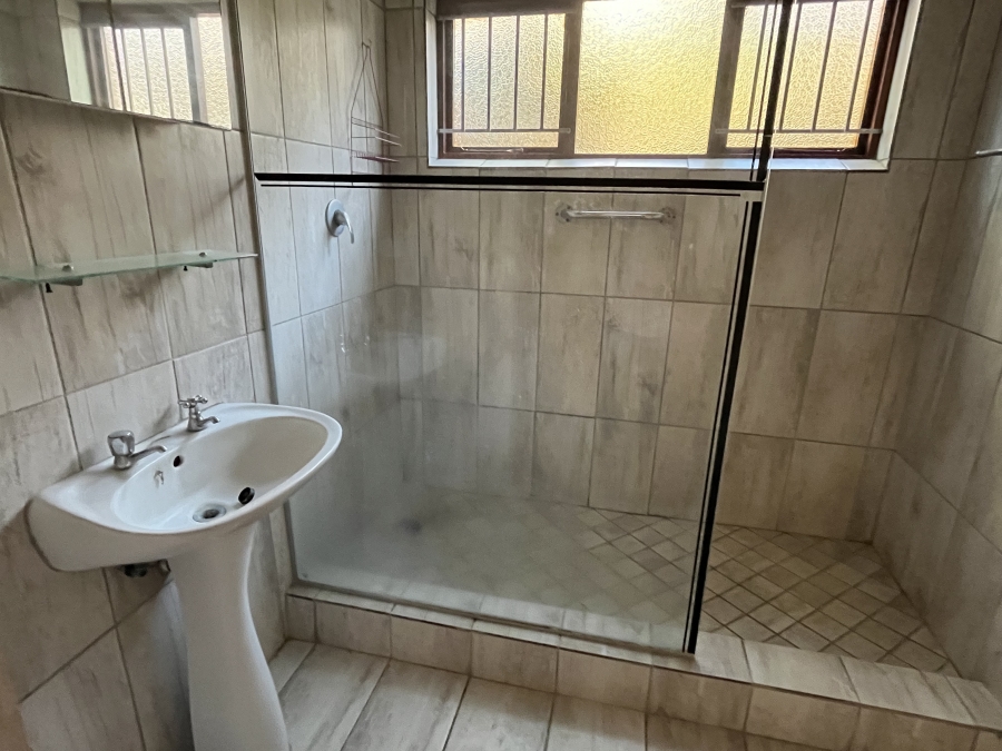 4 Bedroom Property for Sale in Seavale Eastern Cape